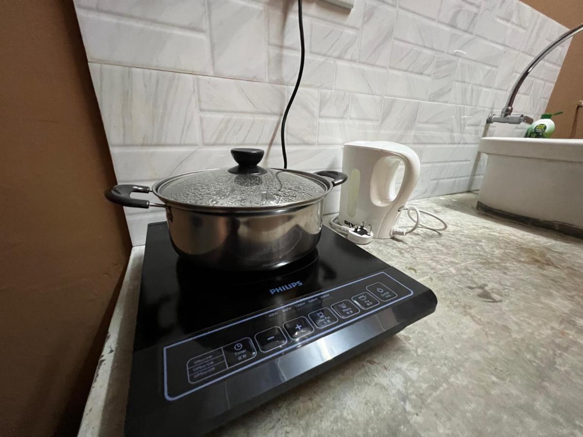 Theatbas Homestay 17 In Seri Iskandar Perak 3 Bedroom Bota エクステリア 写真